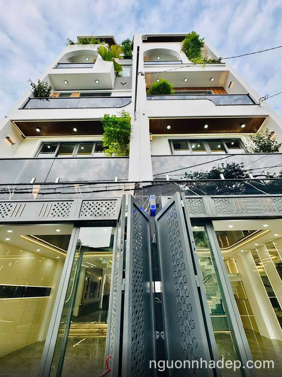 Bán nhà đường Tô Ngọc Vân P15 Gò Vấp, xây mới, đường 5m xe hơi ngủ trong nhà 7.98 tỷ Bán nhà đường Tô Ngọc Vân P15 Gò Vấp, xây mới, đường 5m xe hơi ngủ trong nhà 7.98 tỷ